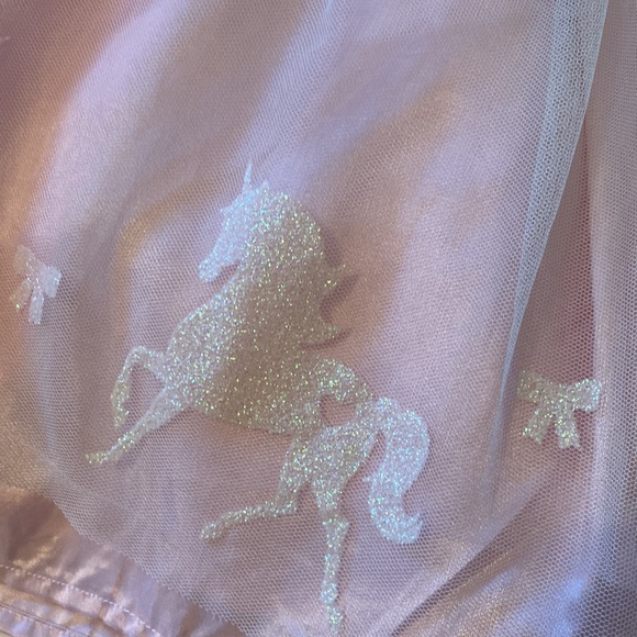 Beautiful Unicorn Dress Size 5 - Picture 3 of 4